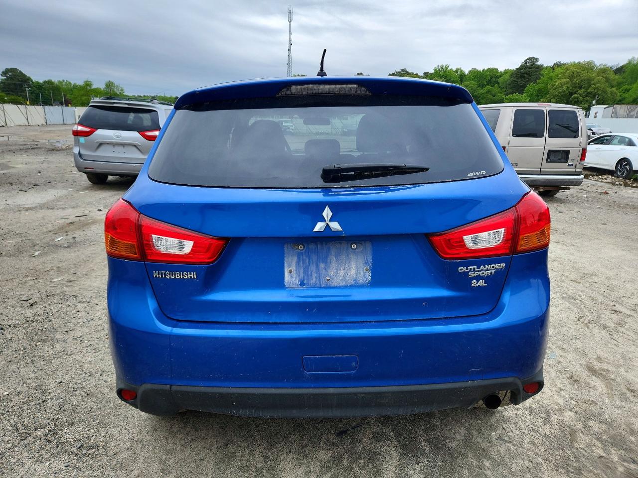 MITSUBISHI OUTLANDER SPORT 2015 — 6