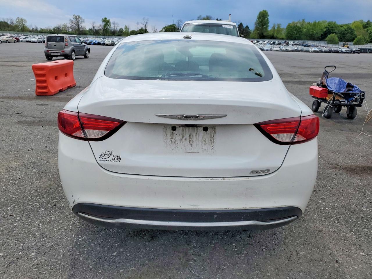 CHRYSLER 200 2015 — 6
