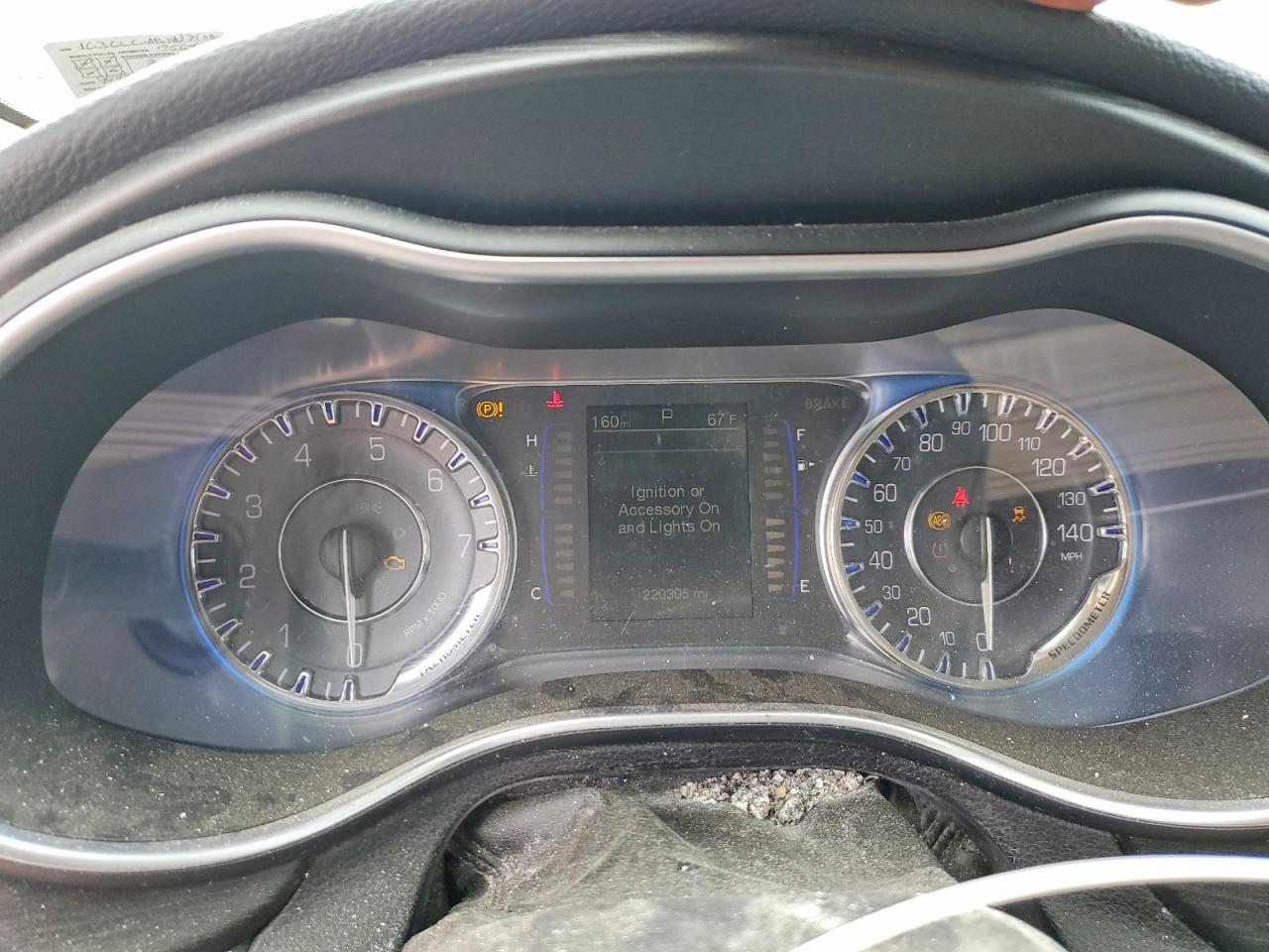 CHRYSLER 200 2015 — 9