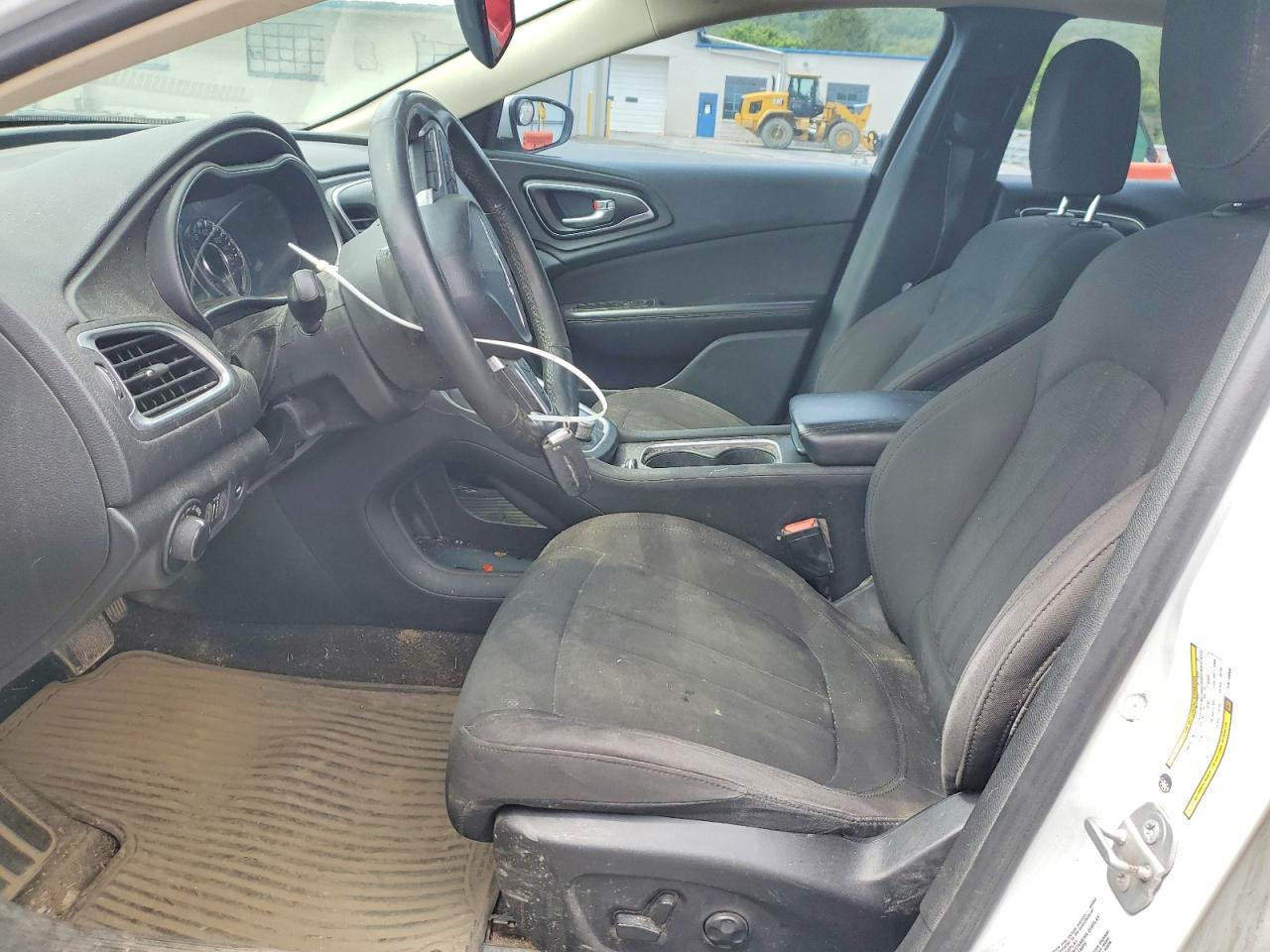 CHRYSLER 200 2015 — 7