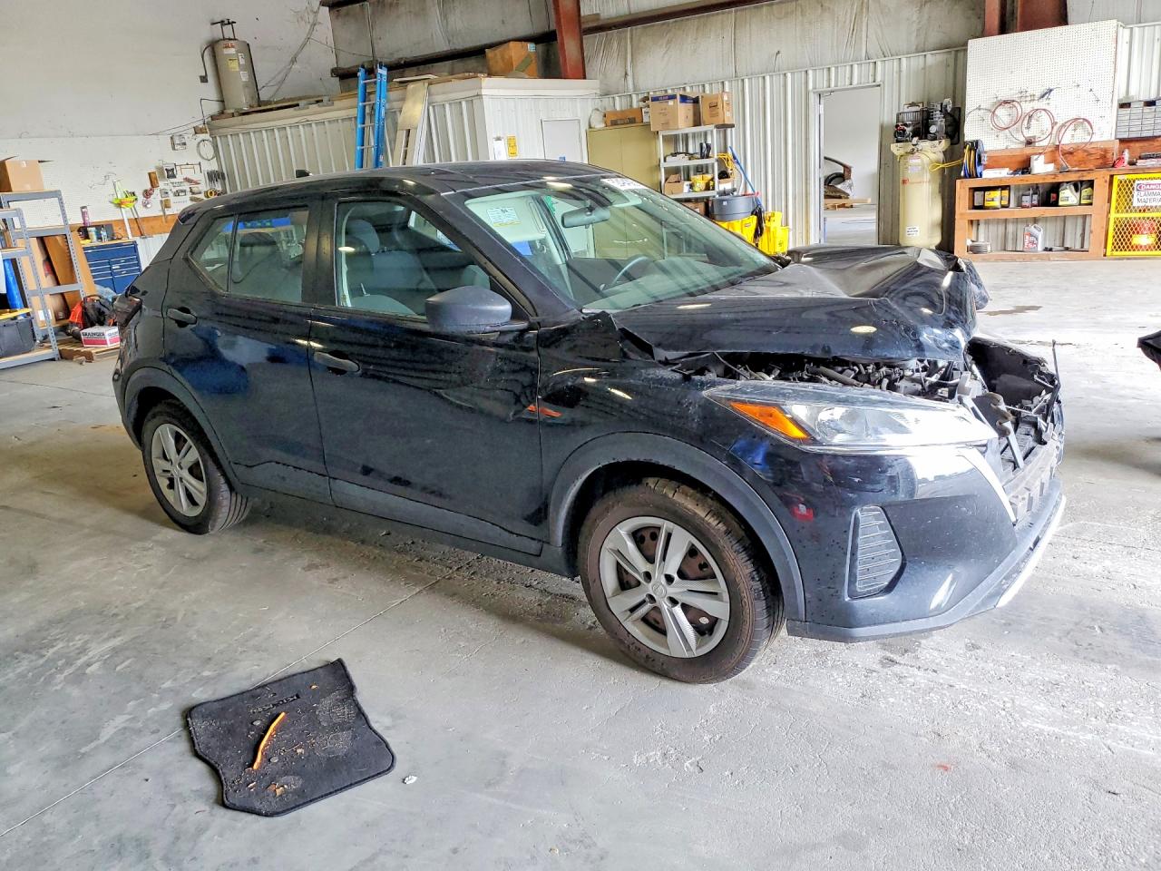 NISSAN KICKS 2022 — 4