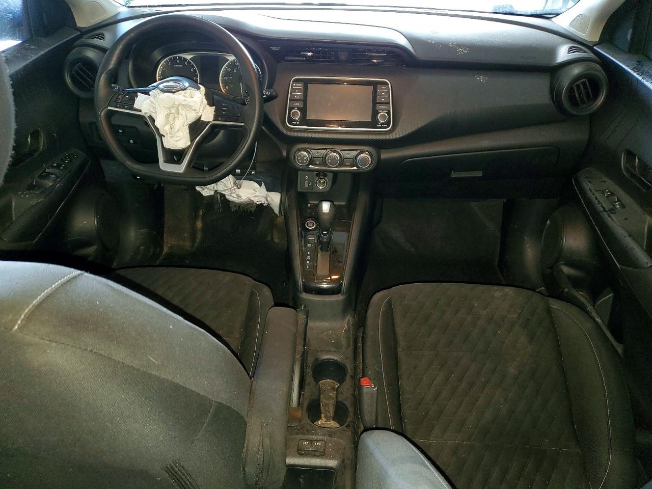 NISSAN KICKS 2022 — 8