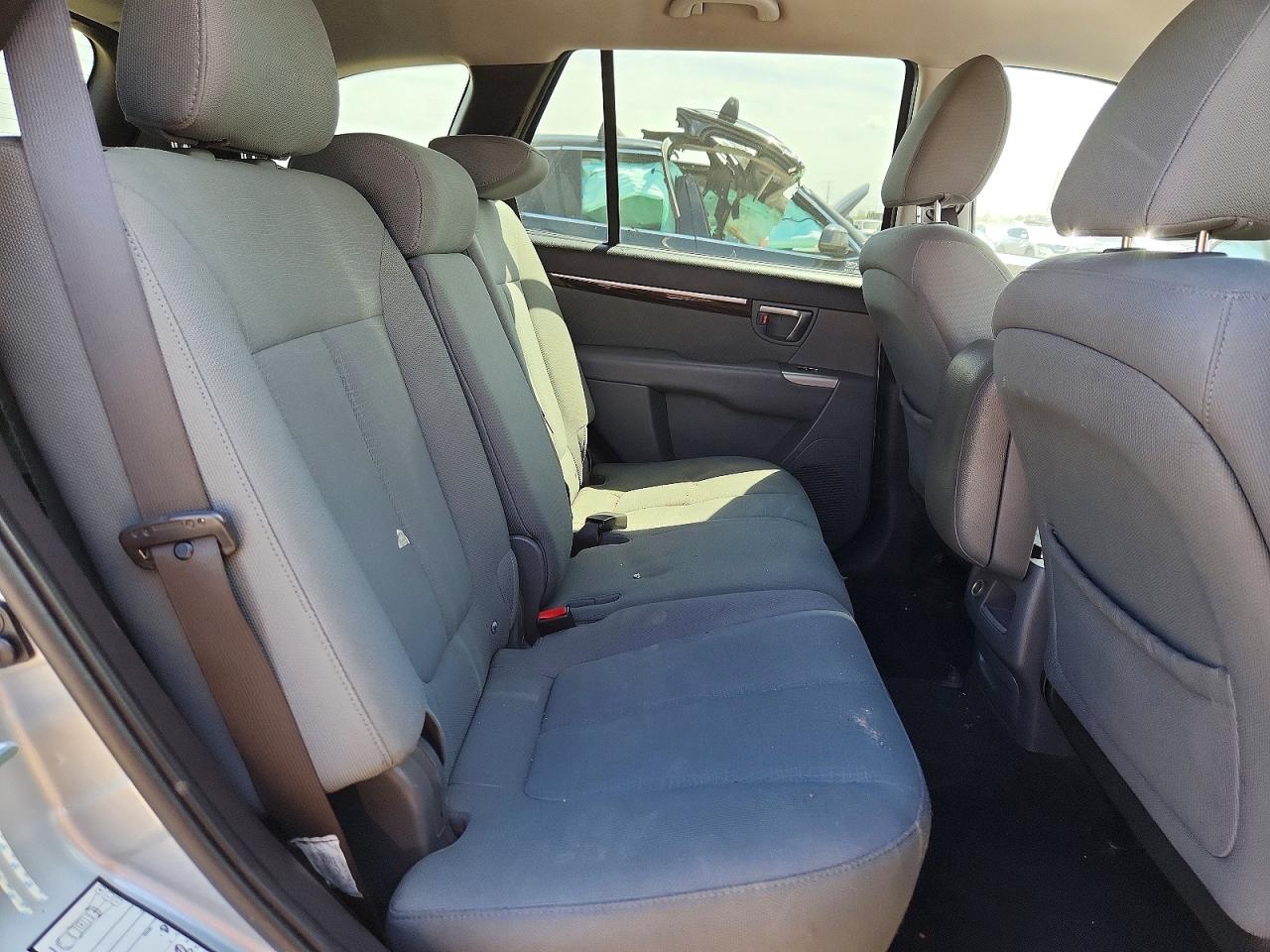 HYUNDAI SANTA FE 2010 — 11