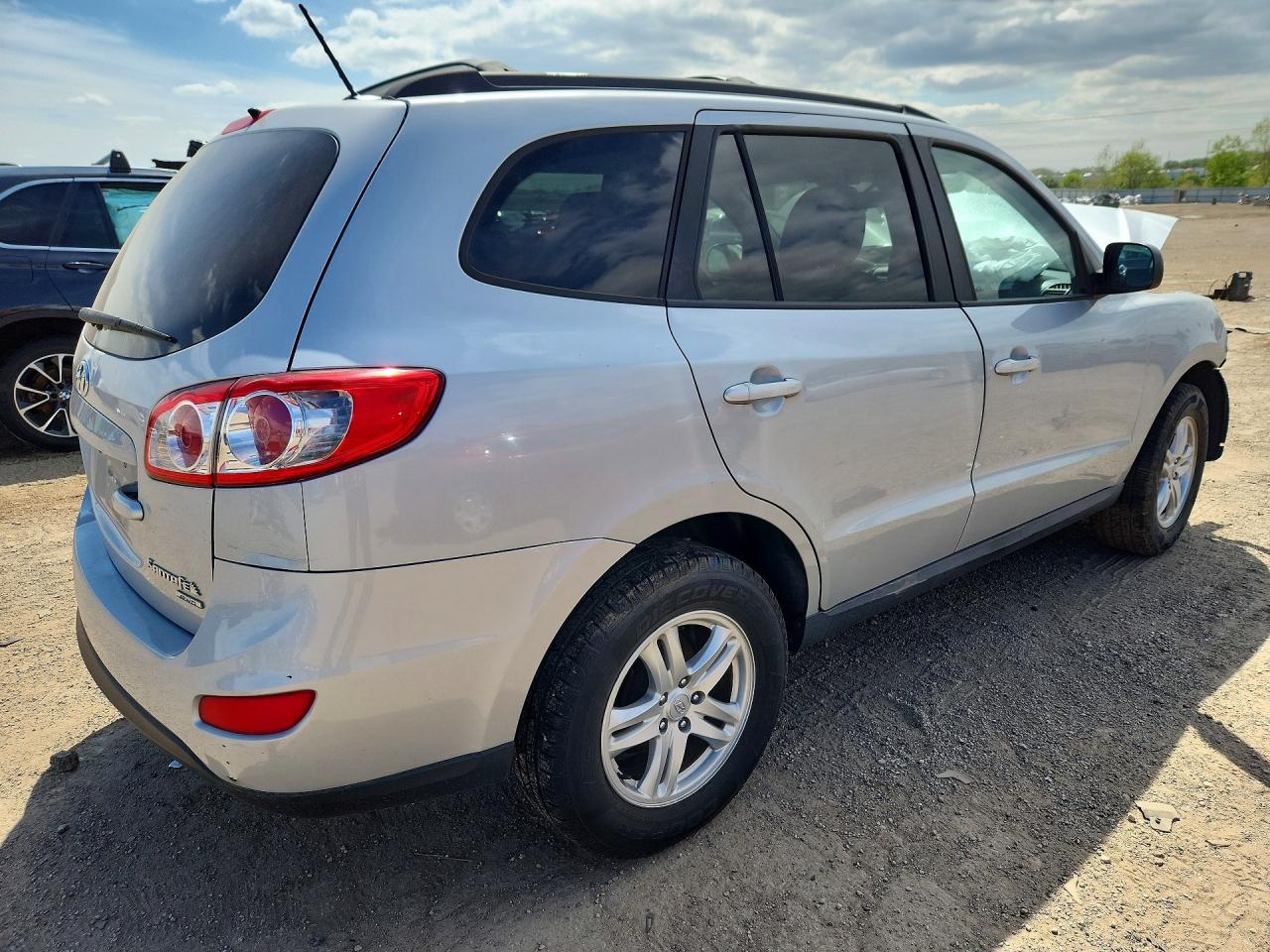 HYUNDAI SANTA FE 2010 — 3