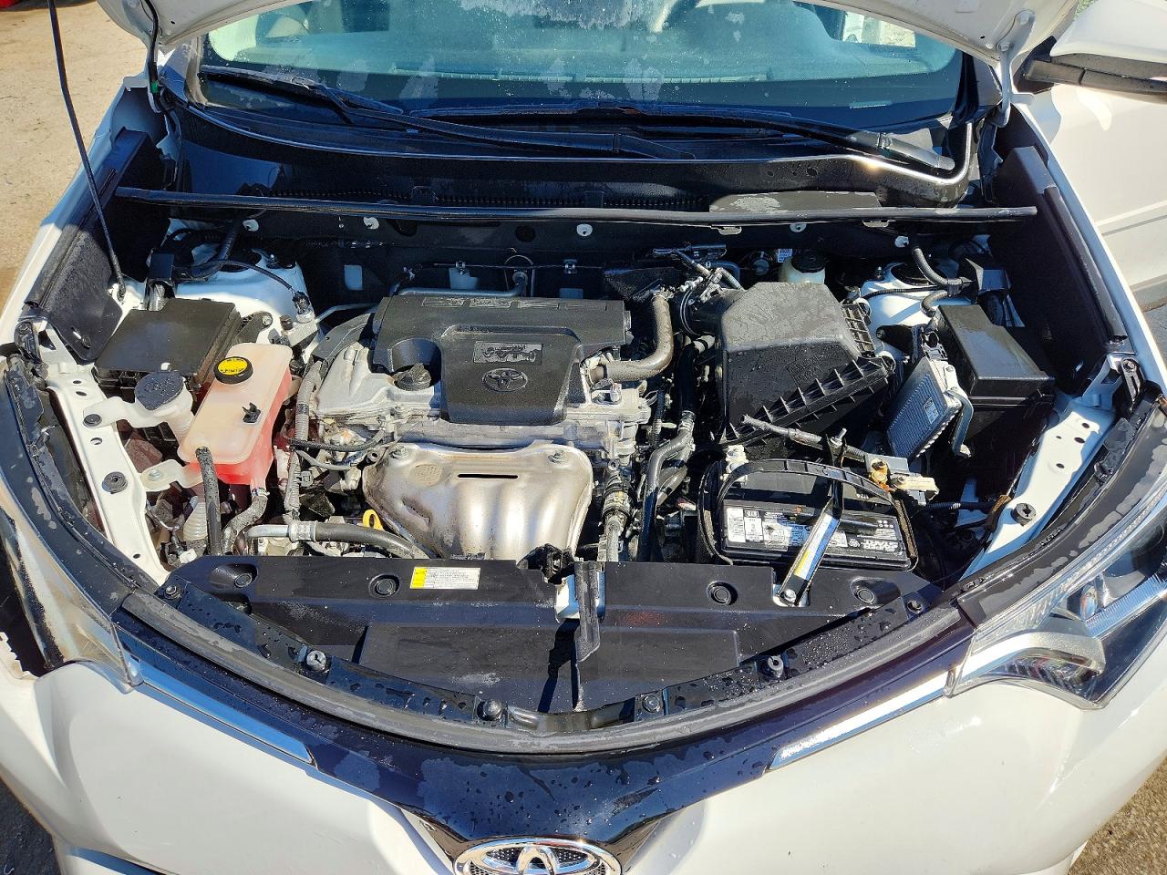 TOYOTA RAV4 2016 — 12
