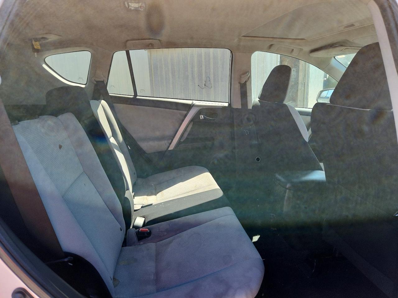 TOYOTA RAV4 2016 — 11
