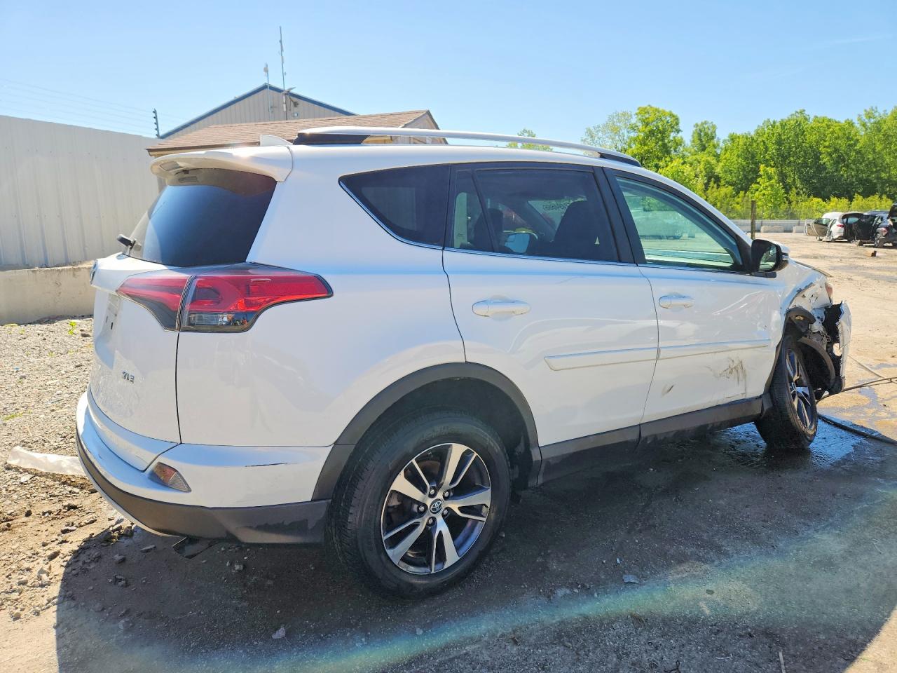 TOYOTA RAV4 2016 — 3