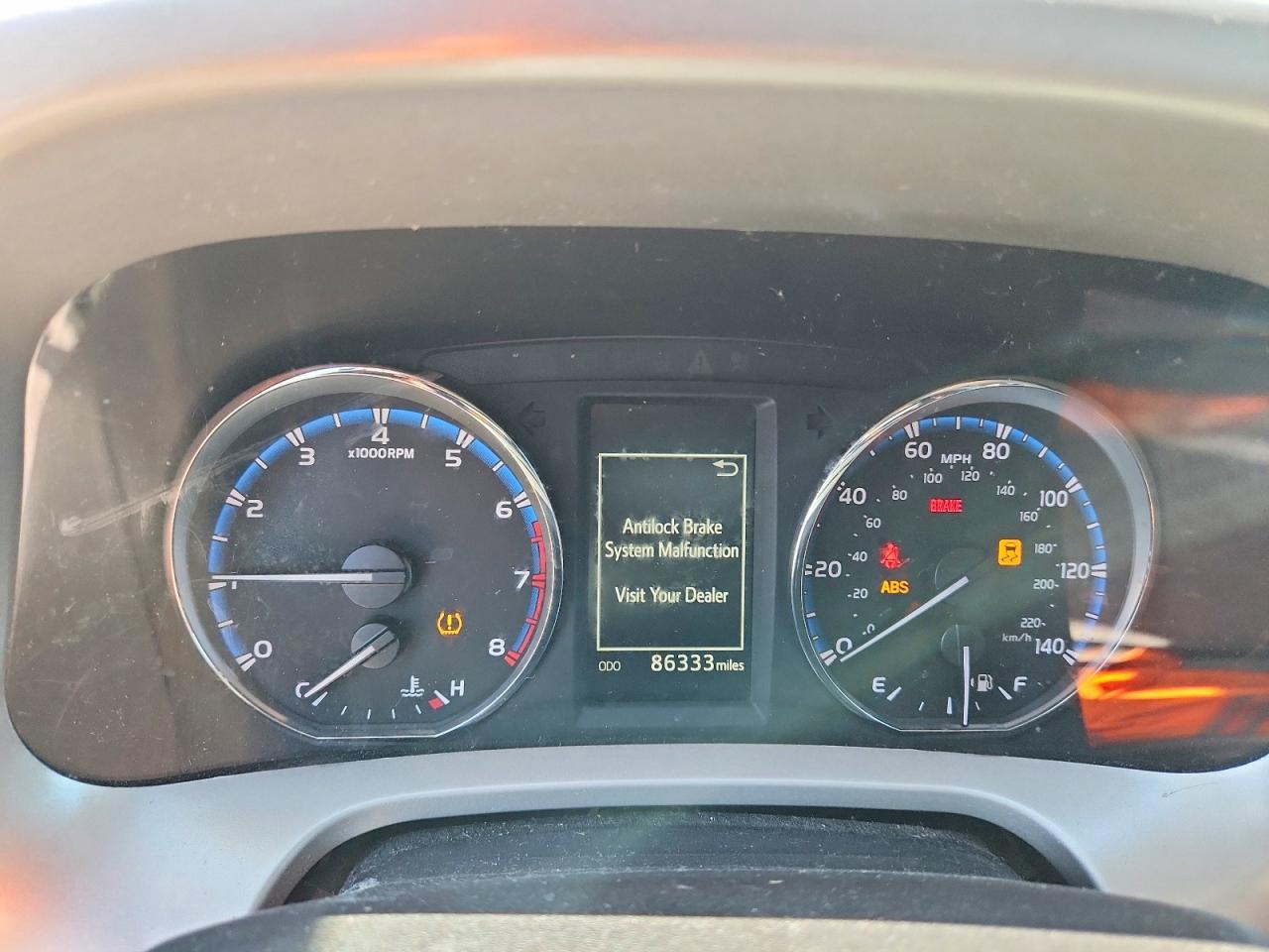 TOYOTA RAV4 2016 — 9