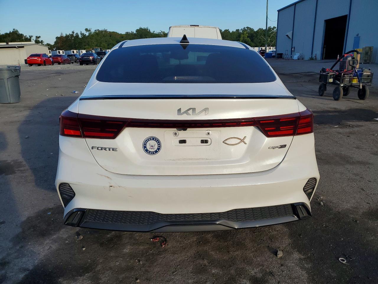 Kia Forte 2023 — 6