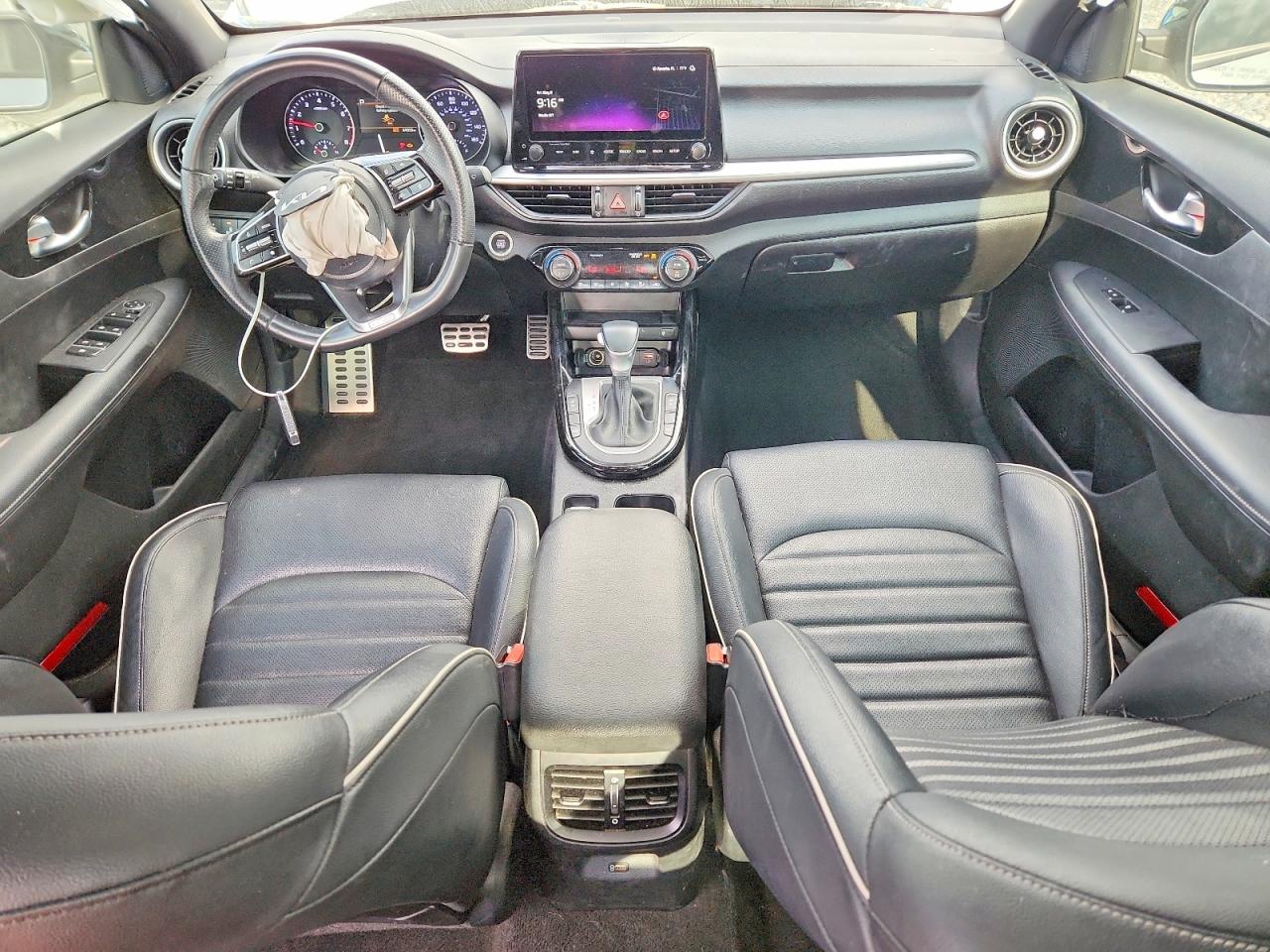 Kia Forte 2023 — 8