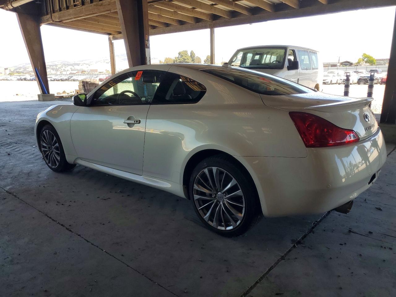 Infiniti G37 Coupe 2012 — 3