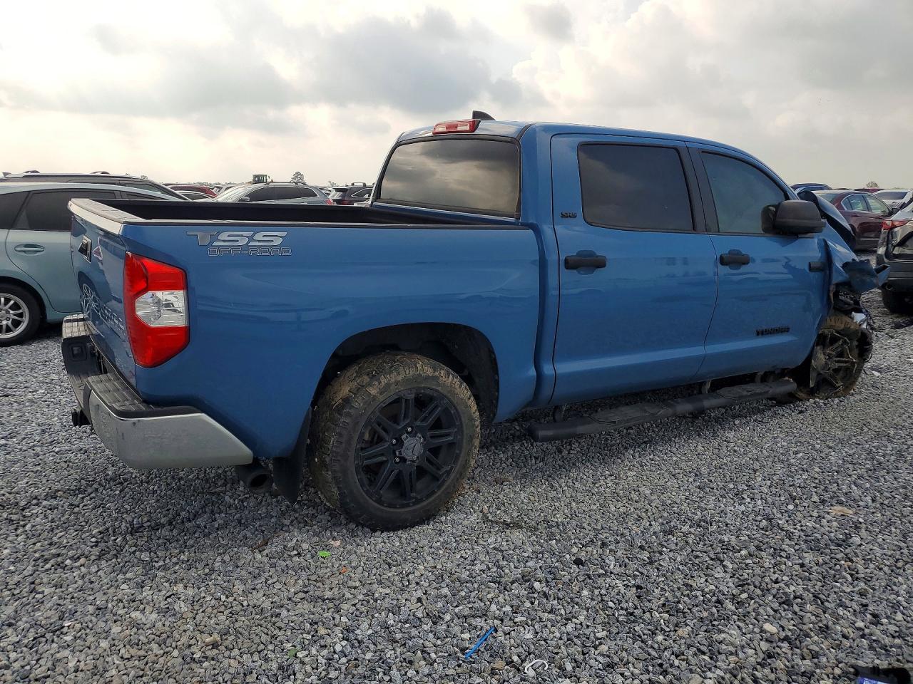 Toyota Tundra 2020 — 4