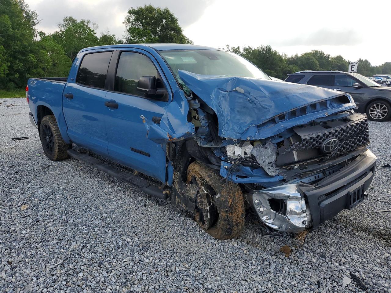 Toyota Tundra 2020 — 5