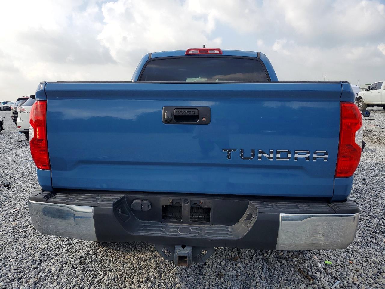 Toyota Tundra 2020 — 7