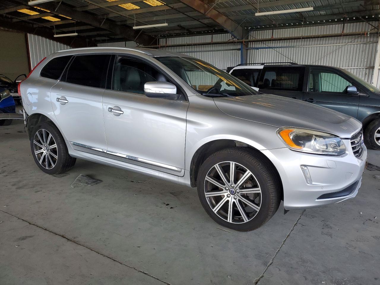 Volvo XC60 2016 — 5