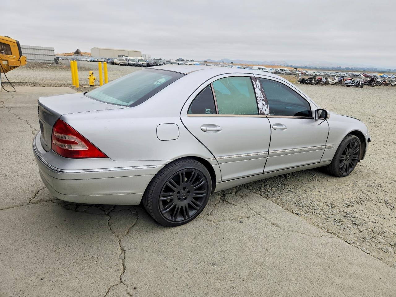 Mercedes-Benz C 2003 — 4