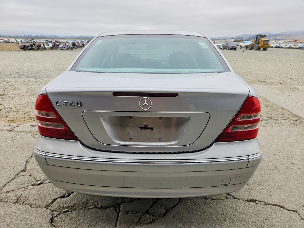 Mercedes-Benz C 2003 — 7