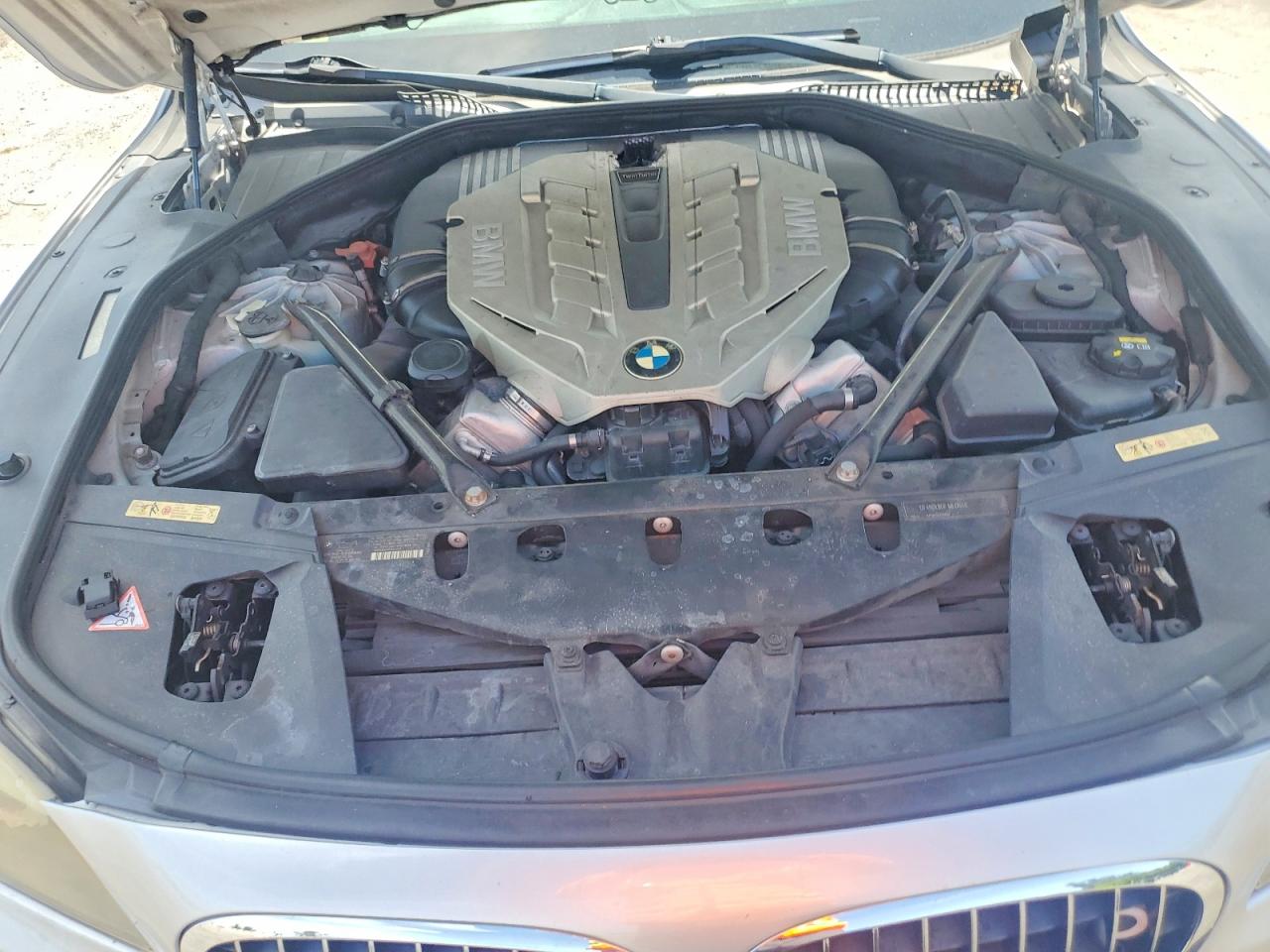 BMW 750 2009 — 12