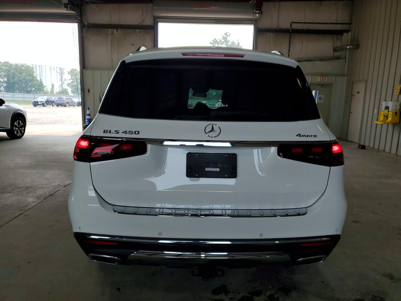 Mercedes-Benz Gls 2025 — 7