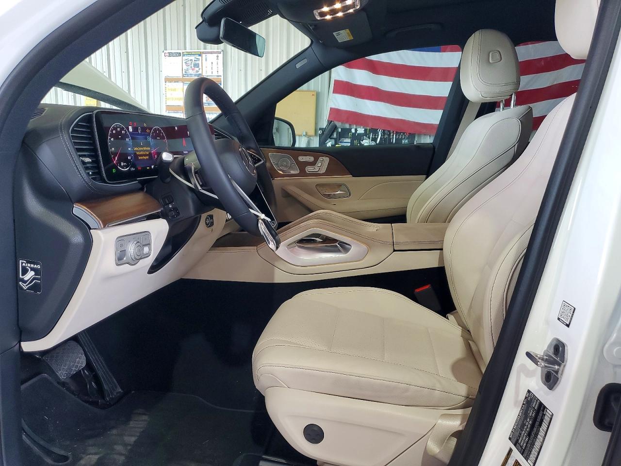 Mercedes-Benz Gls 2025 — 8