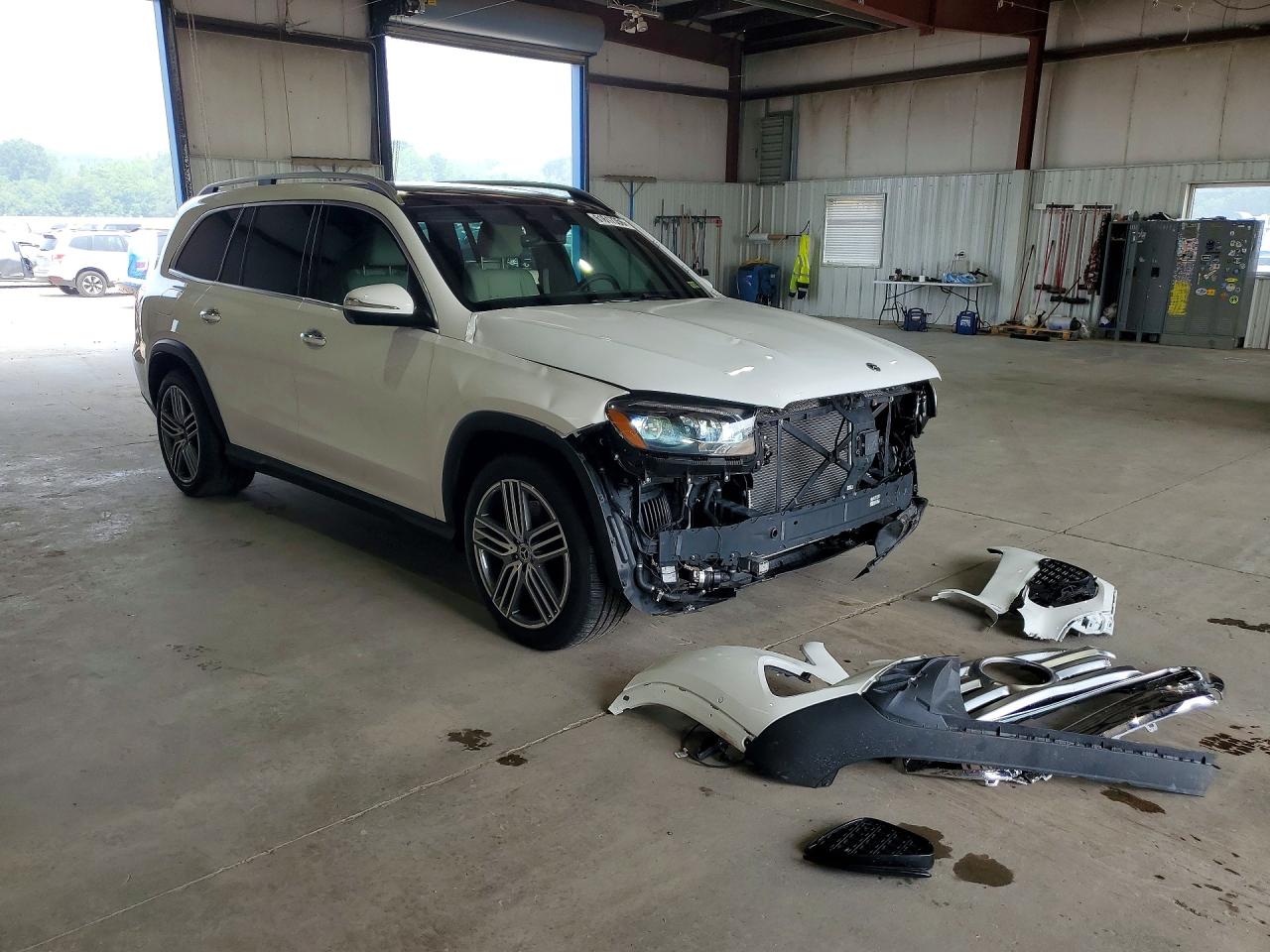 Mercedes-Benz Gls 2025 — 5