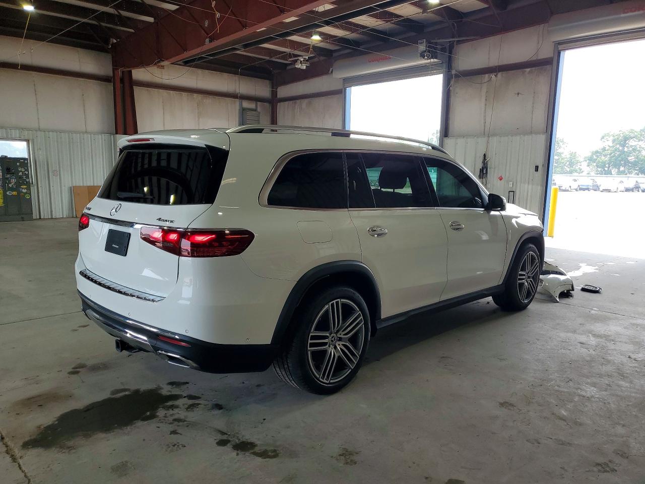 Mercedes-Benz Gls 2025 — 4