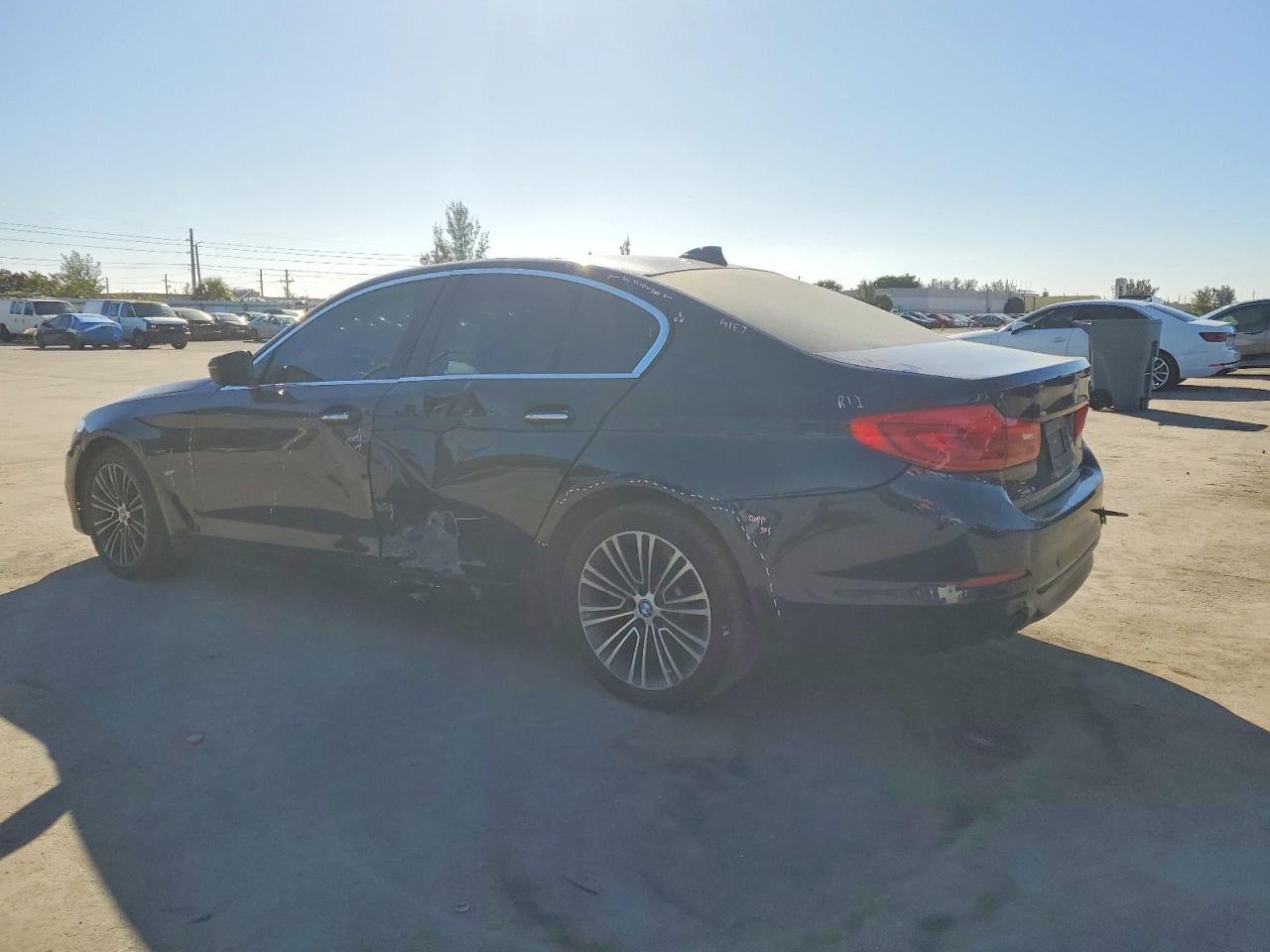 BMW 530 2018 — 3