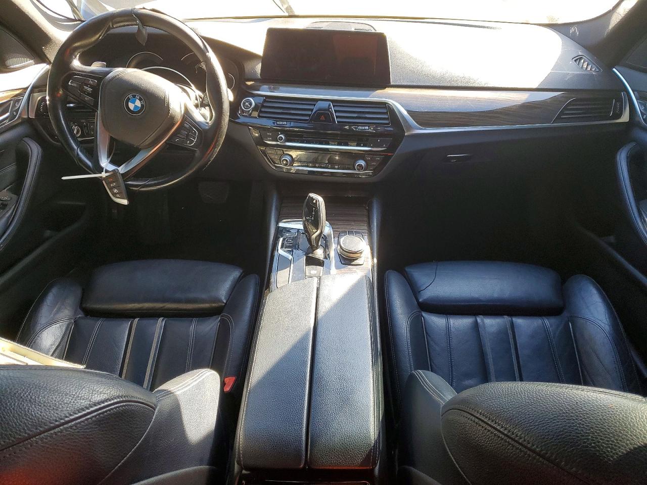 BMW 530 2018 — 9