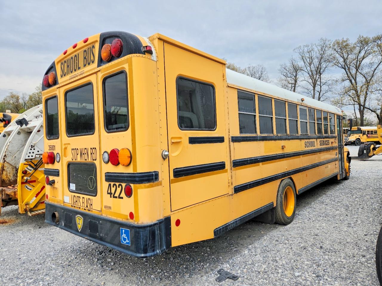 2013 IC CORPORATION 3000 CE