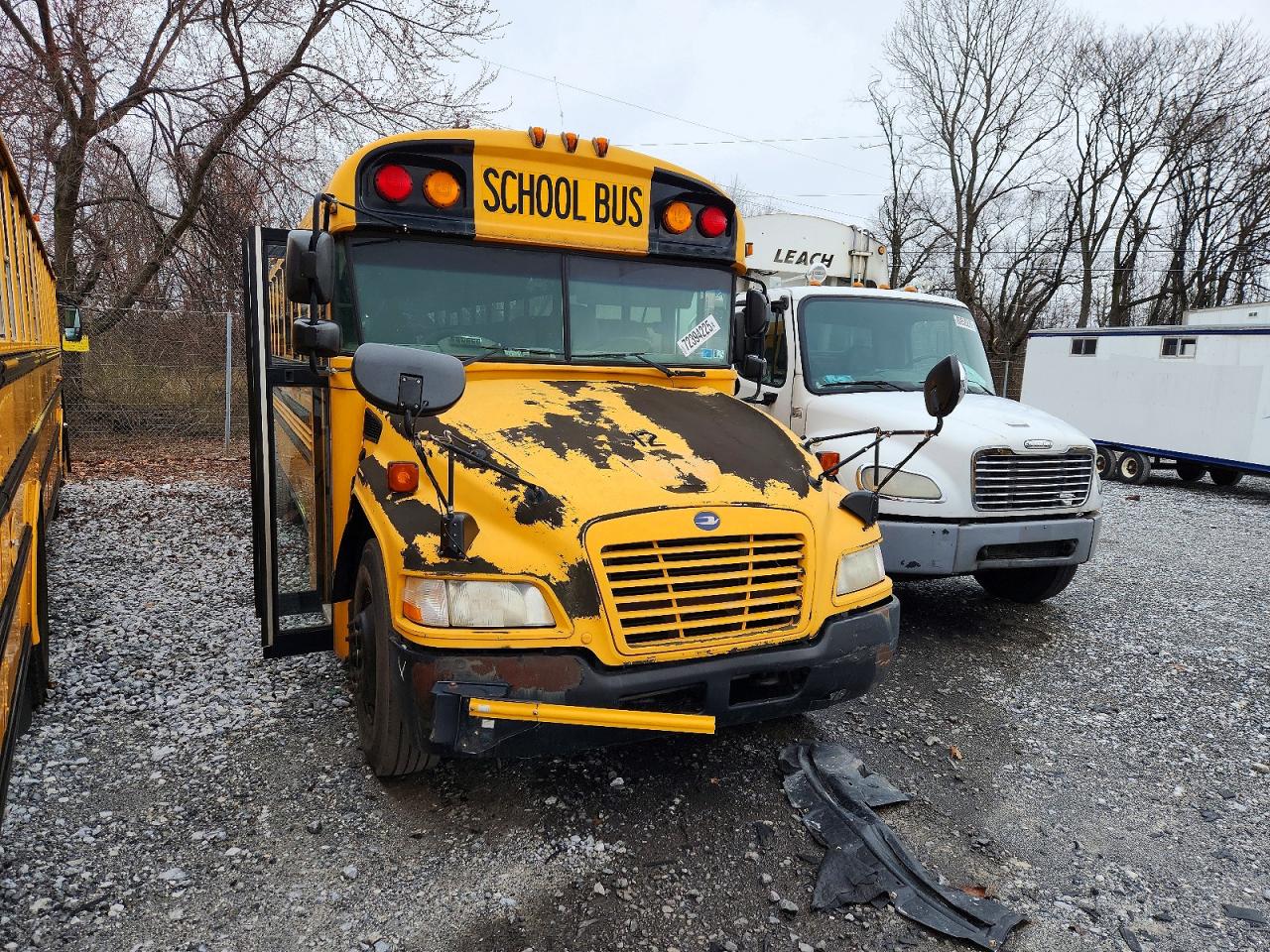 2013 BLUBIRD SCHOOL BUS / TRANSIT BUS 2R-40N