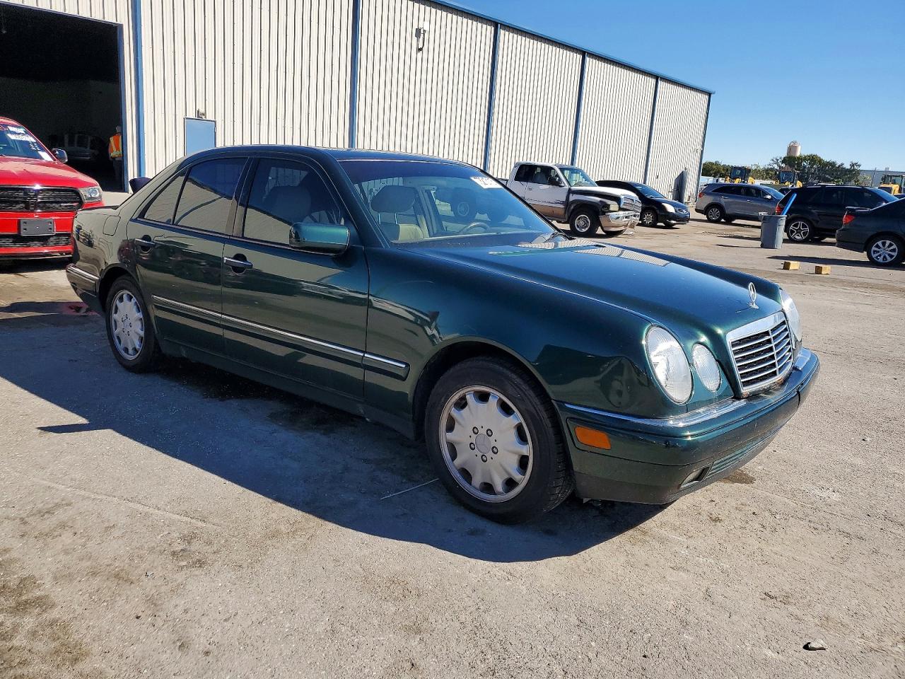 Mercedes-Benz E-Class E320 1997 — 5