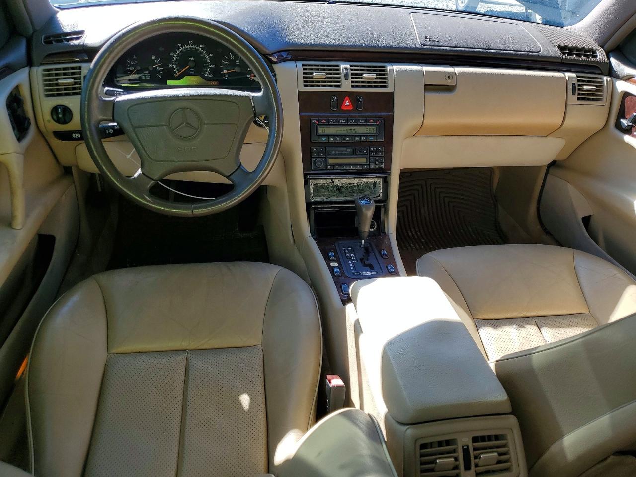 Mercedes-Benz E-Class E320 1997 — 9
