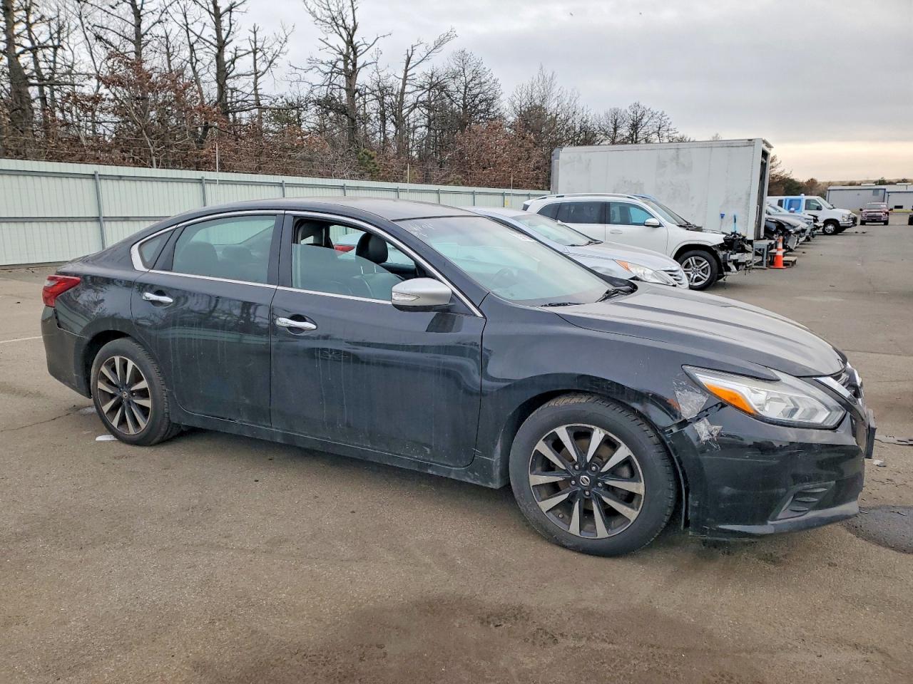Nissan Altima 2018 — 5