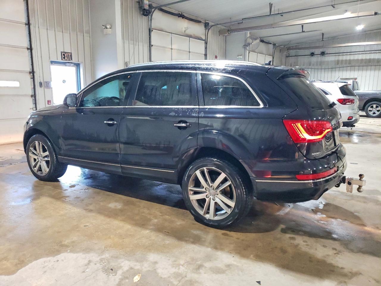 Audi Q7 2012 — 3
