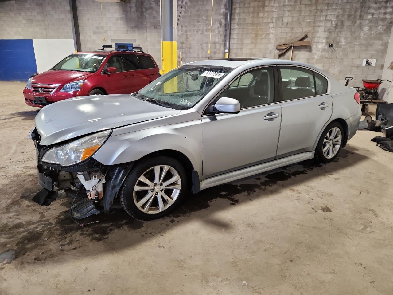 Subaru Legacy 2013 — 2
