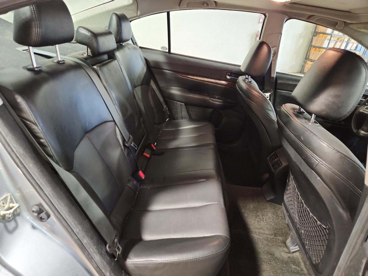 Subaru Legacy 2013 — 11