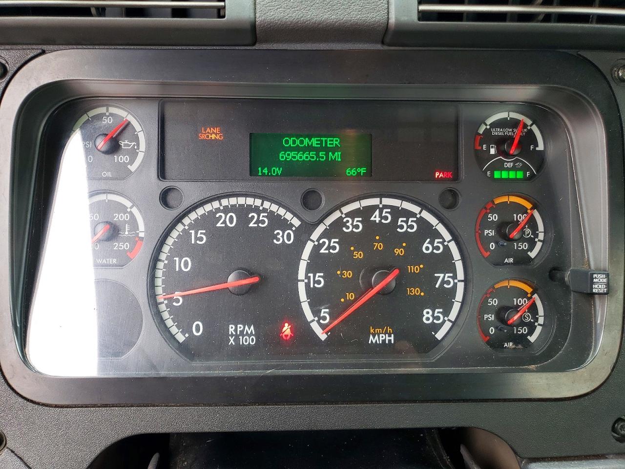 Freightliner Cascadia 1 2016 — 9