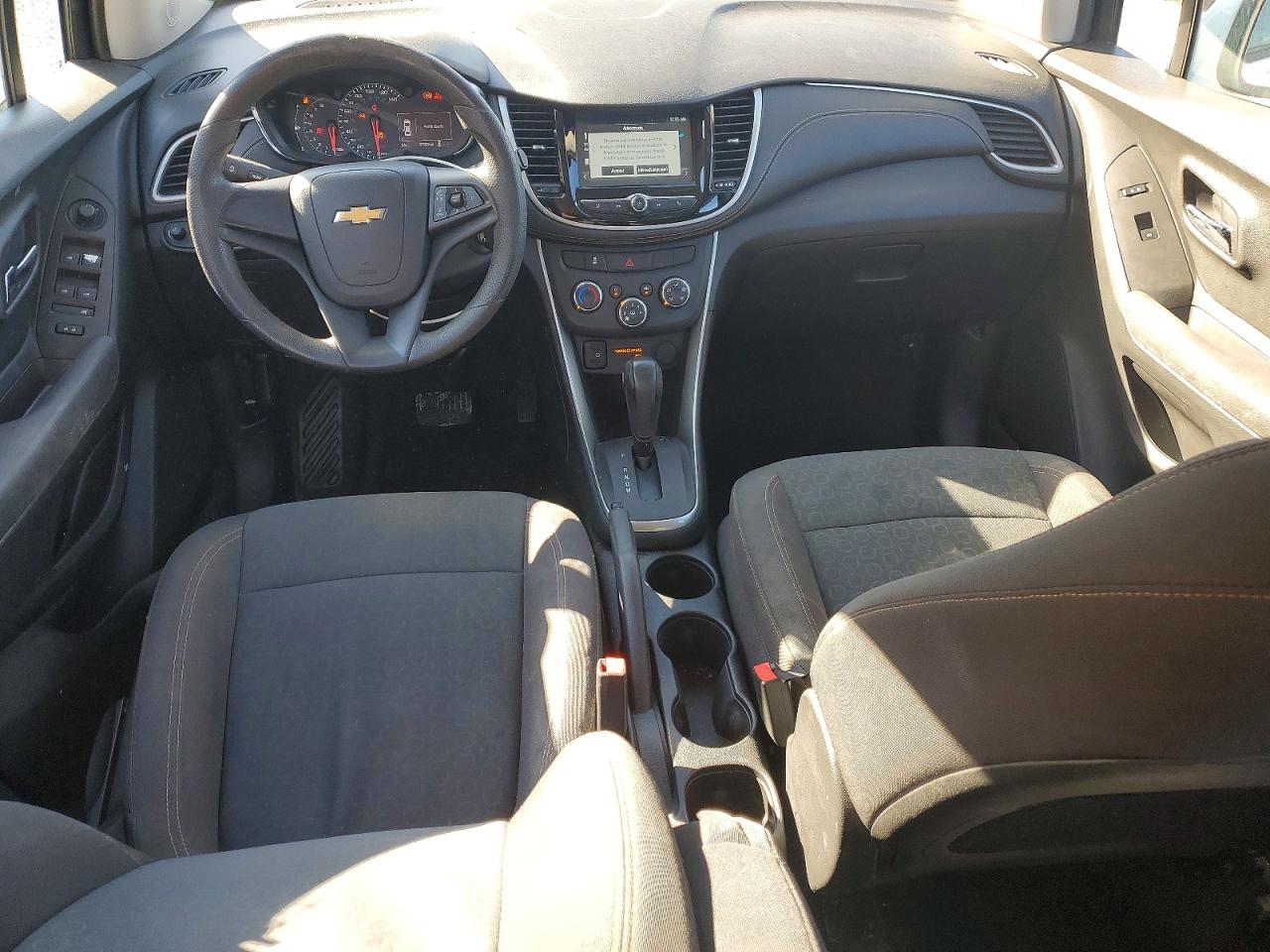 Chevrolet Trax 2017 — 9