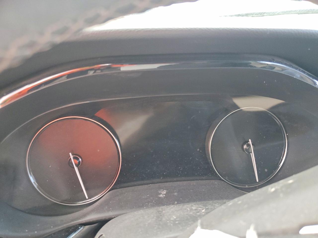Buick Envision 2021 — 10