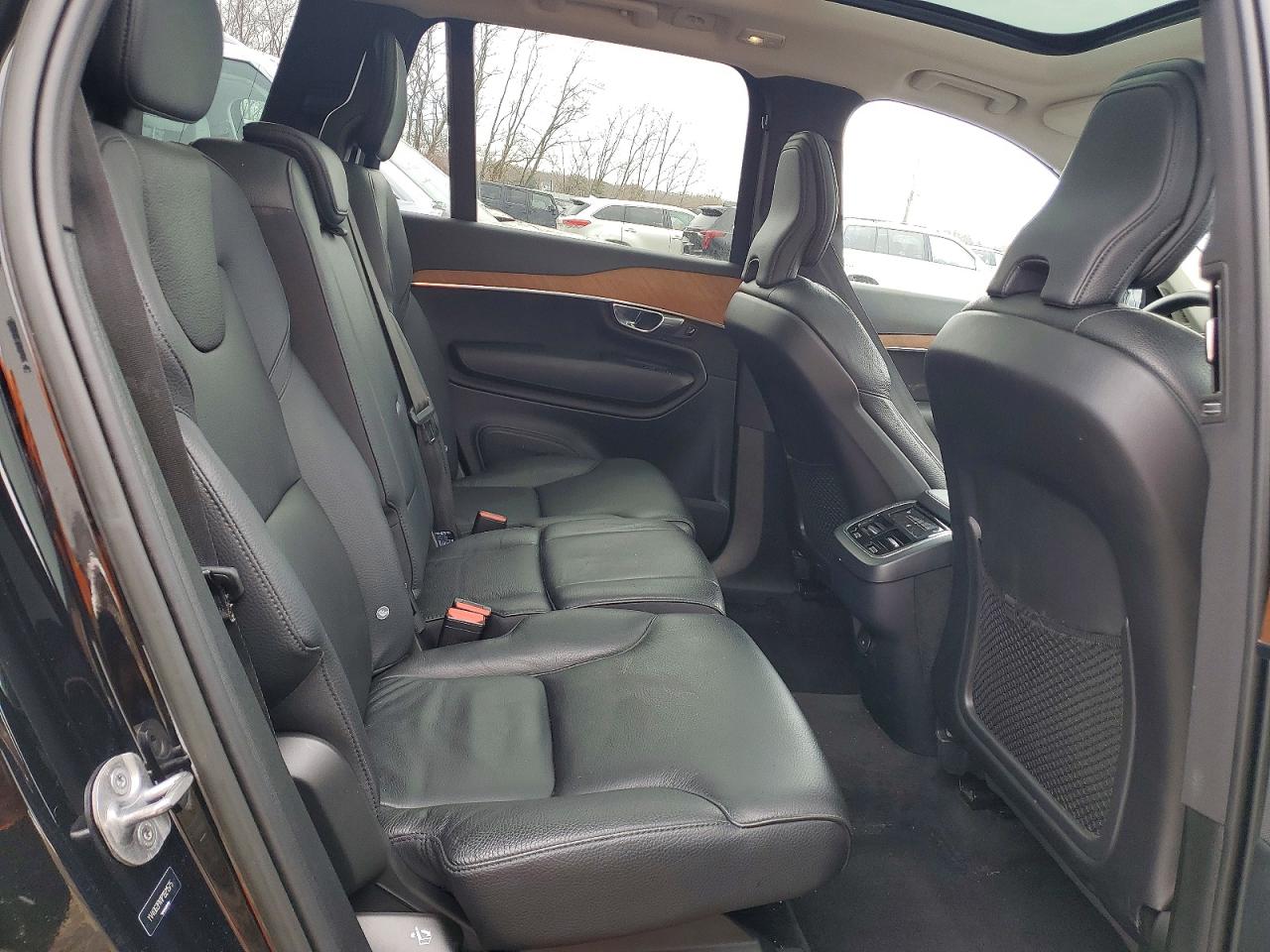 Volvo XC90 2023 — 12