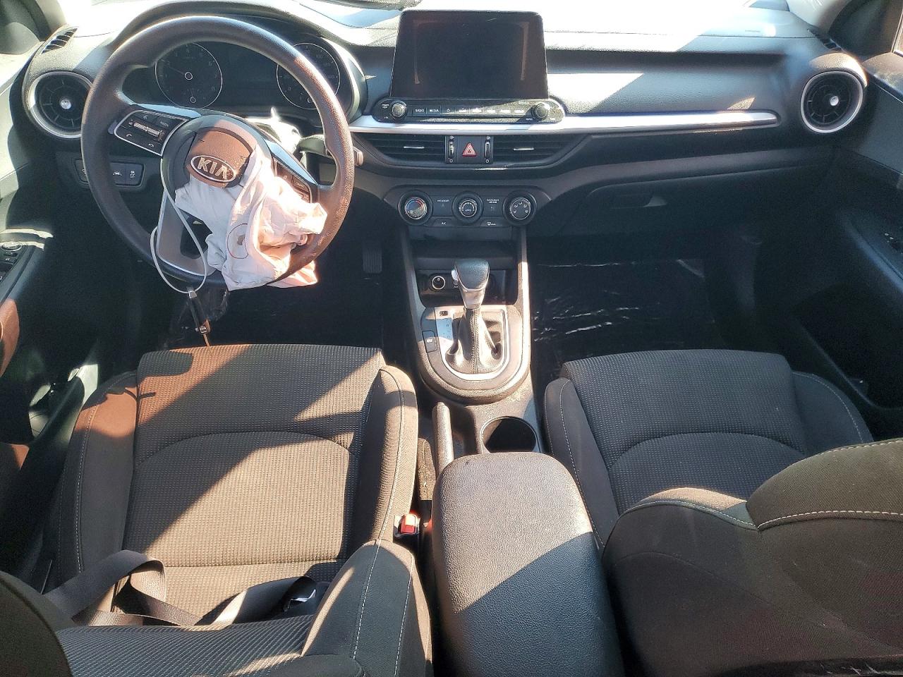 Kia Forte 2020 — 9
