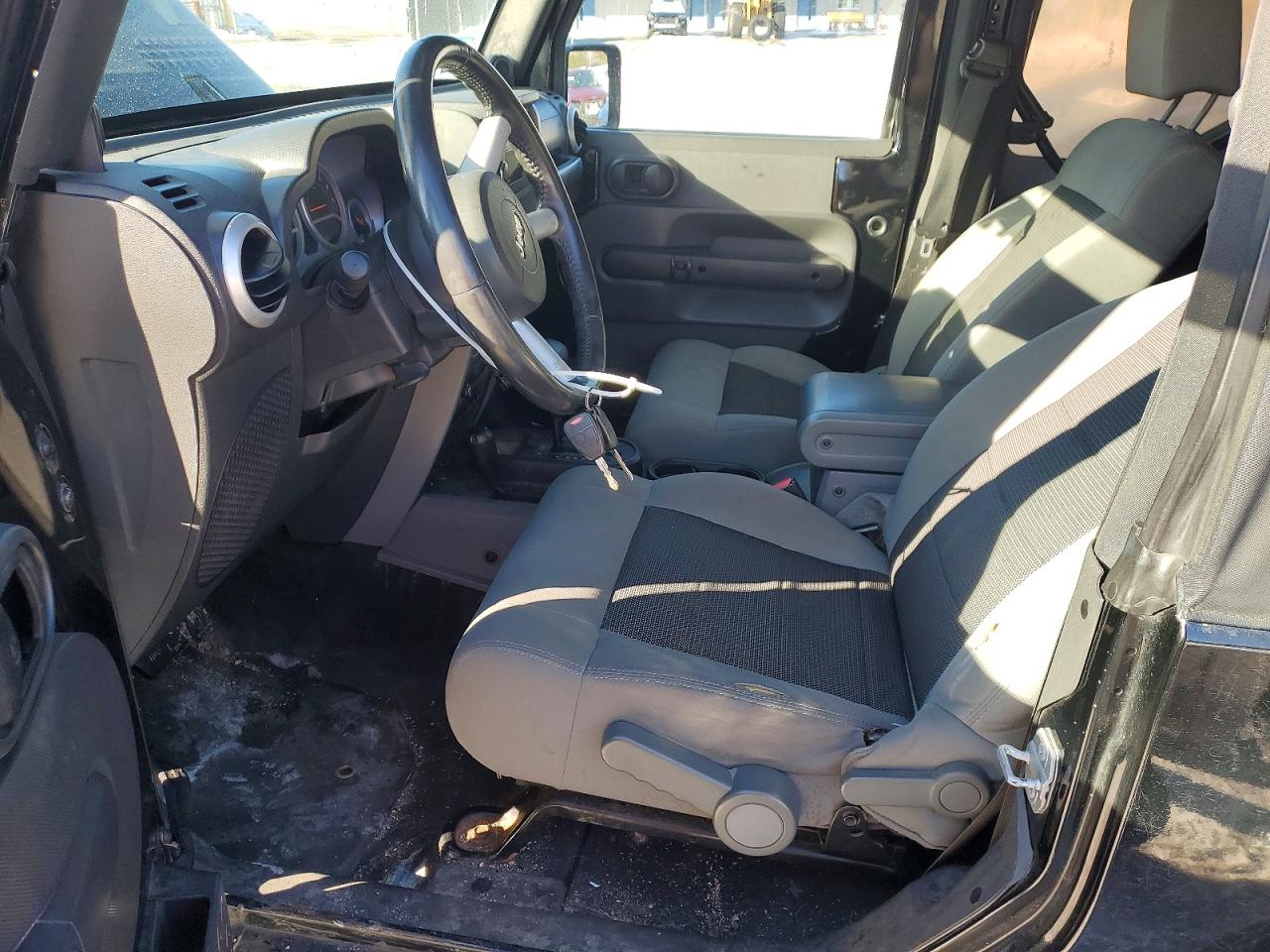Jeep Wrangler 2010 — 8