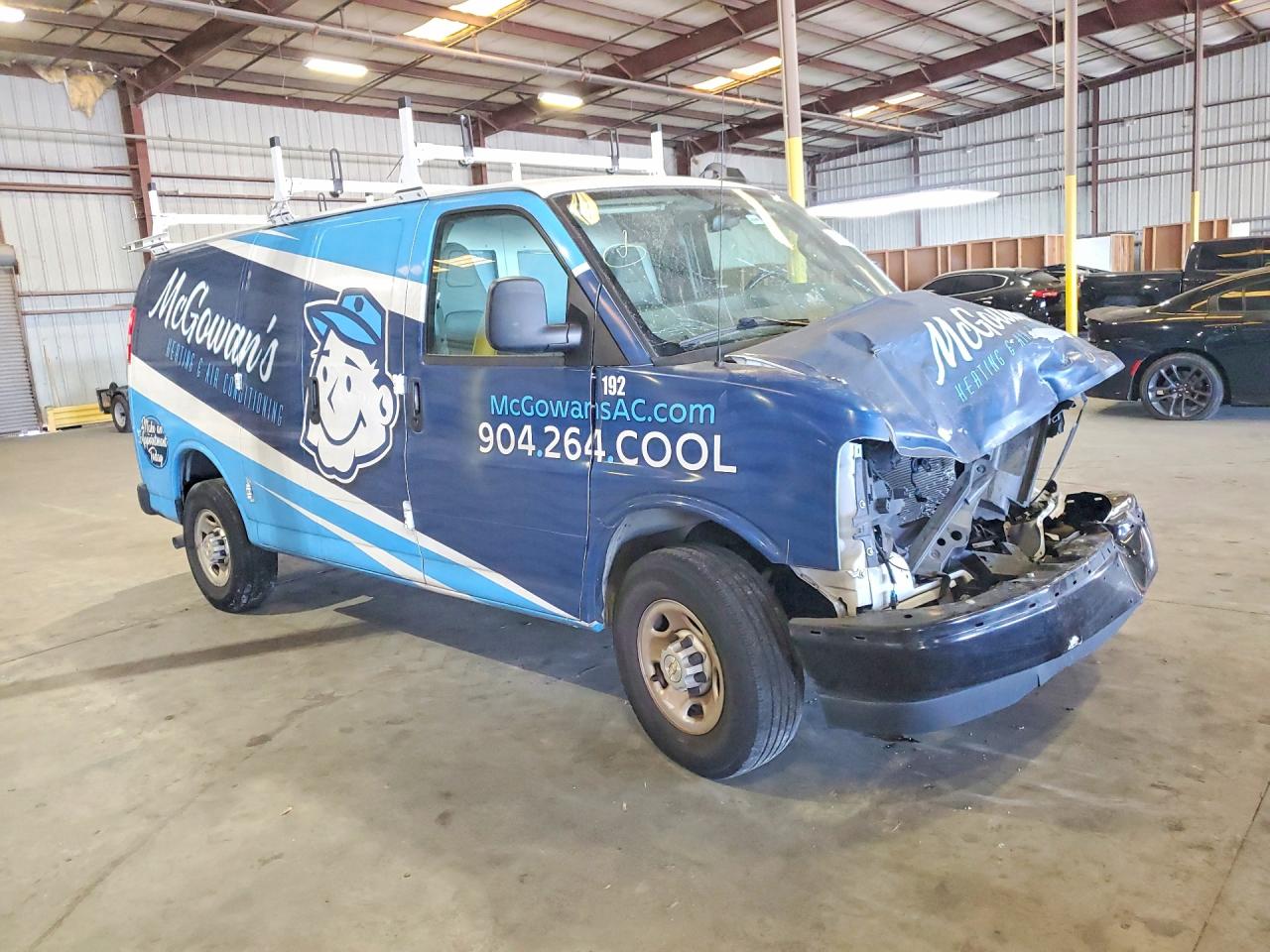 Chev Express G2500 2023 — 5