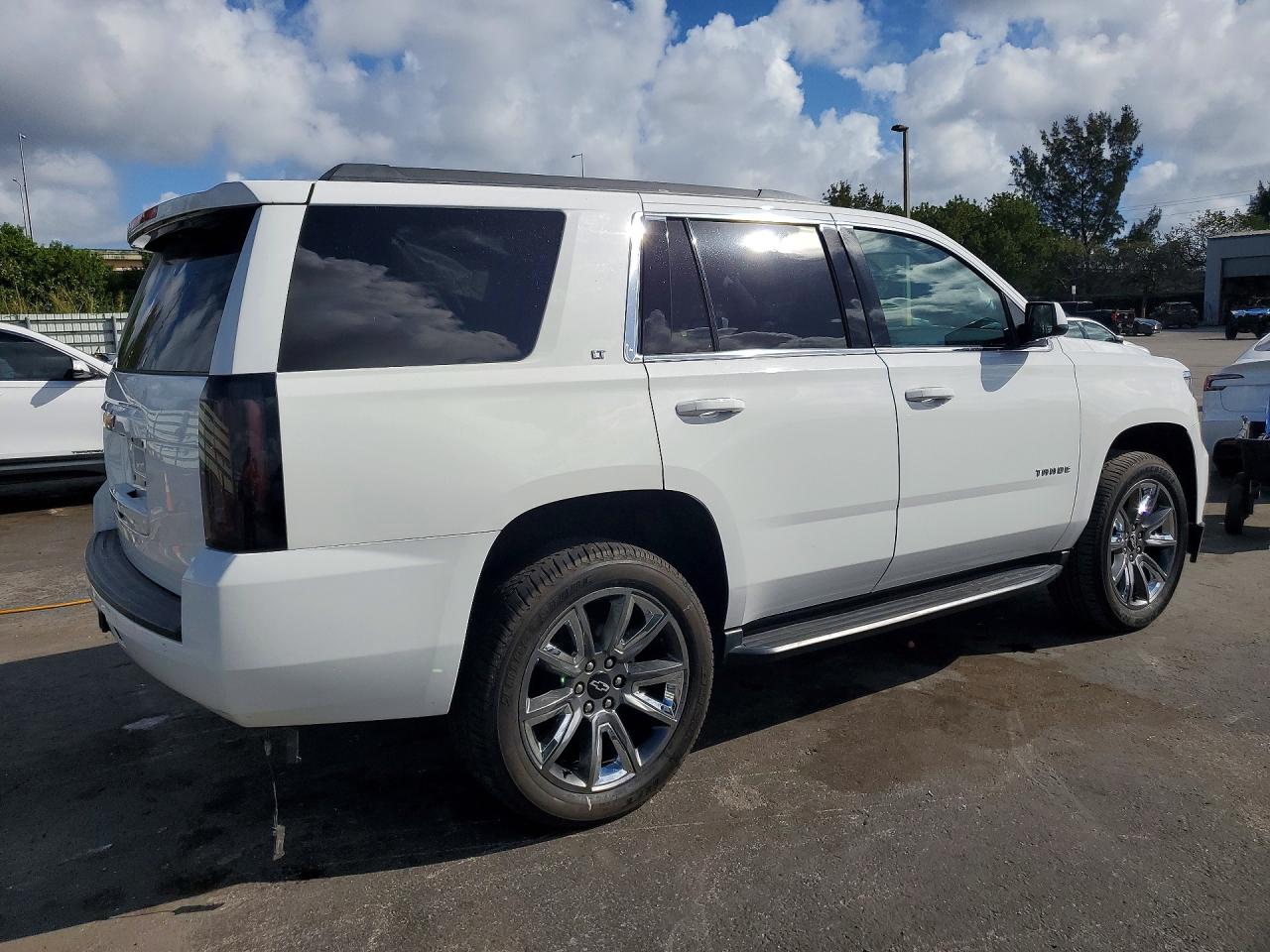 Chevrolet Tahoe 2020 — 4