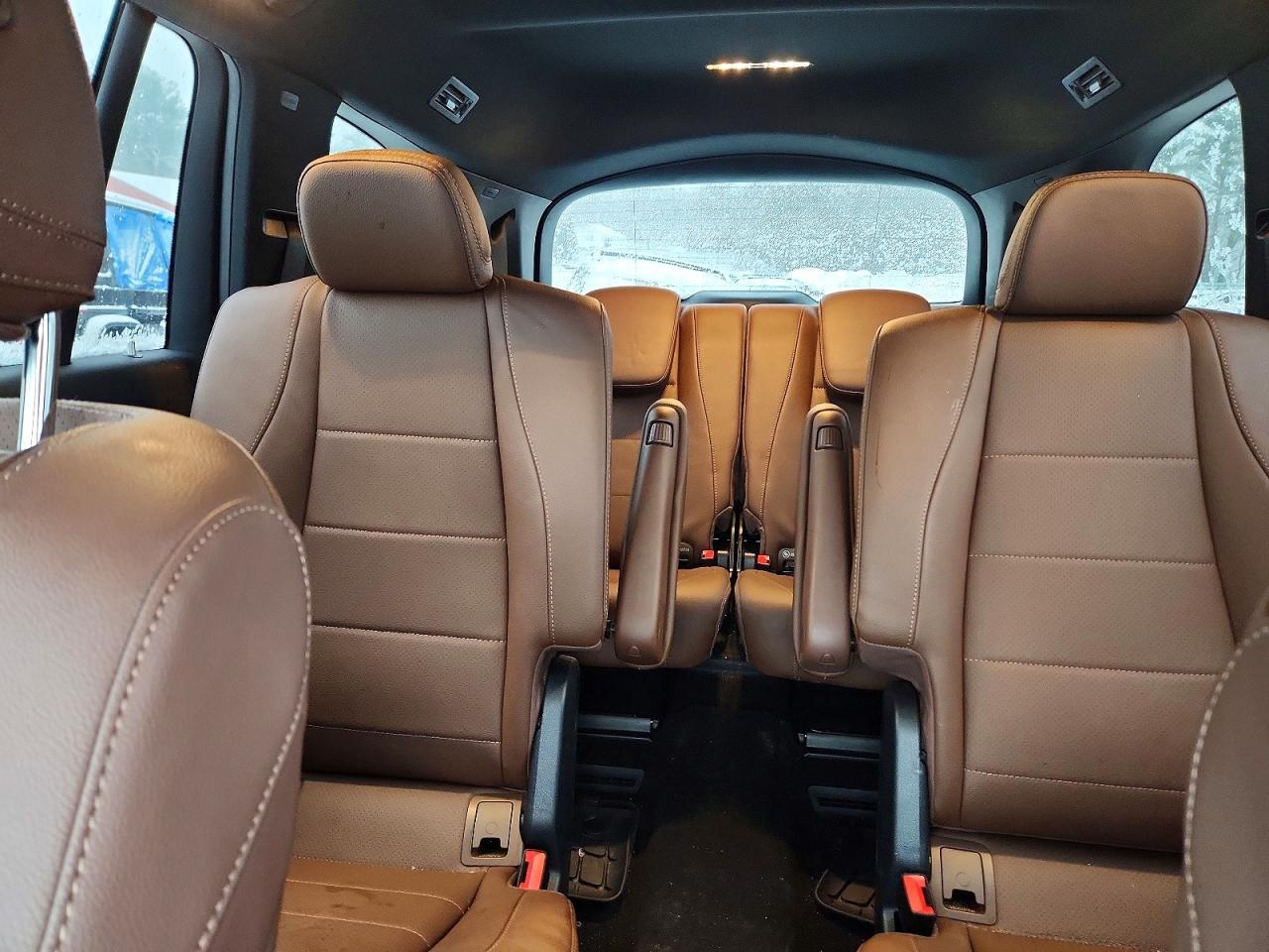Mercedes-Benz Gls 2024 — 11