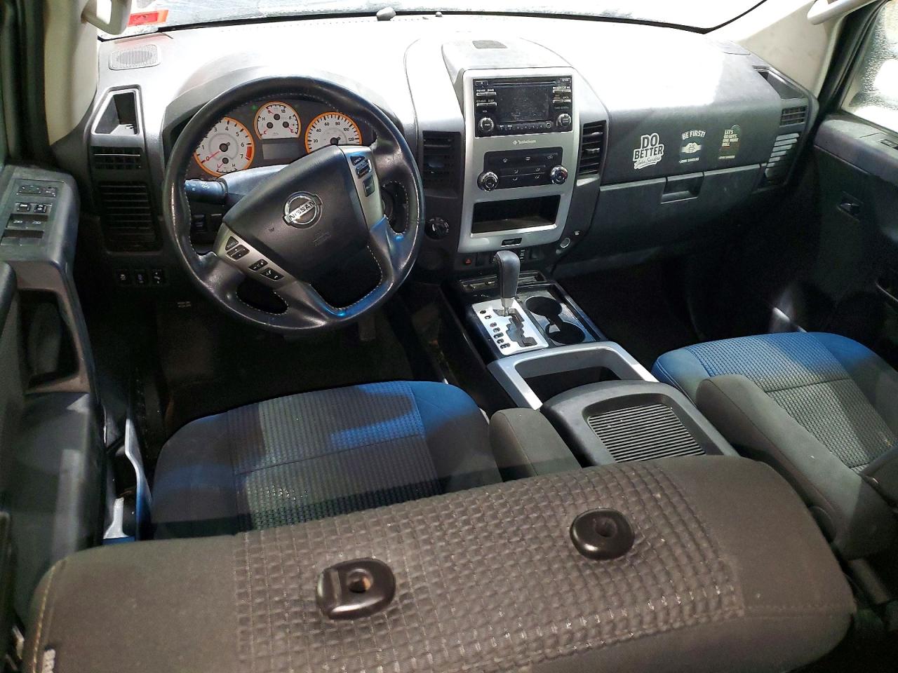 Nissan Titan 2014 — 9
