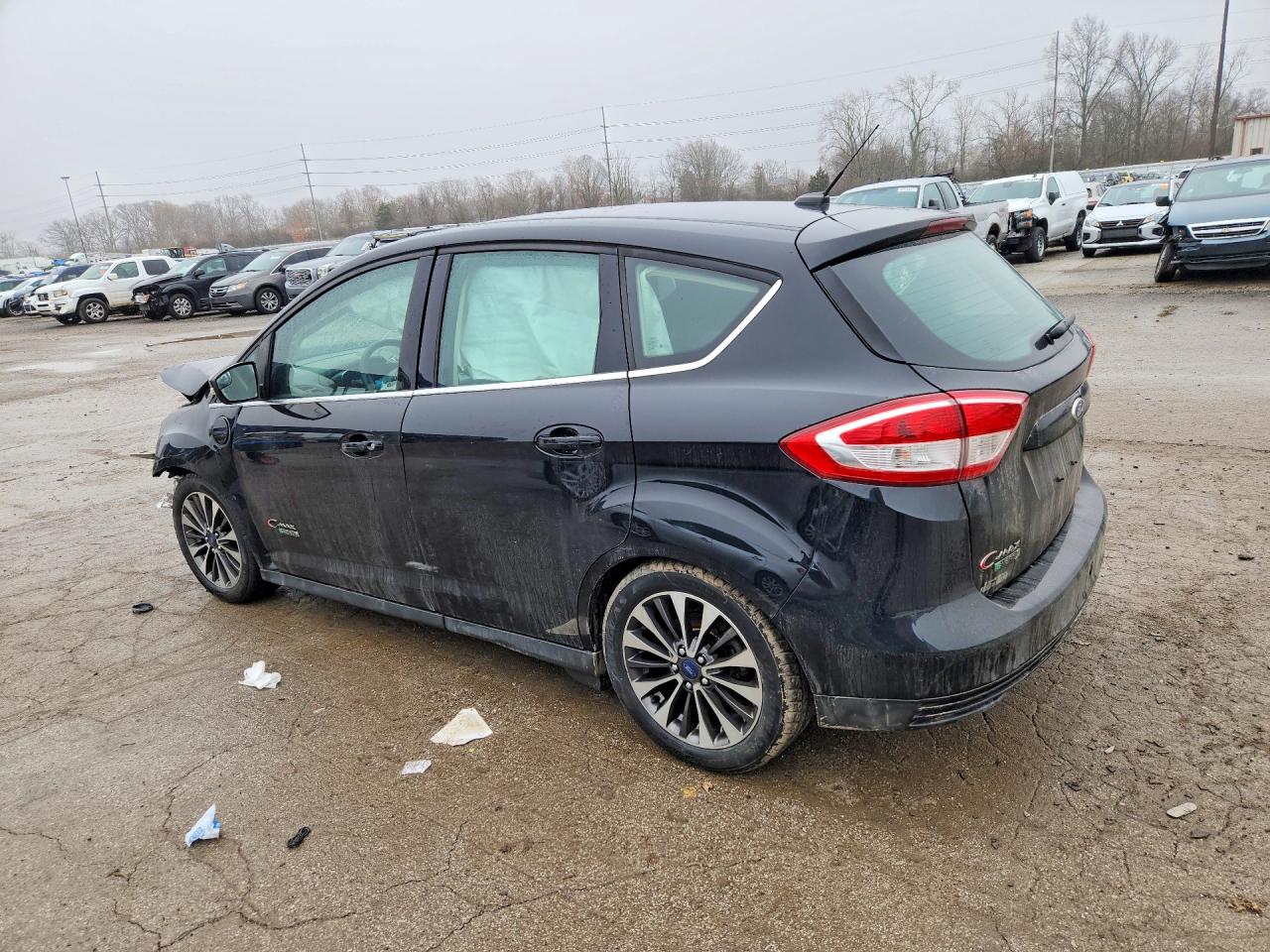 Ford C-Max 2017 — 3