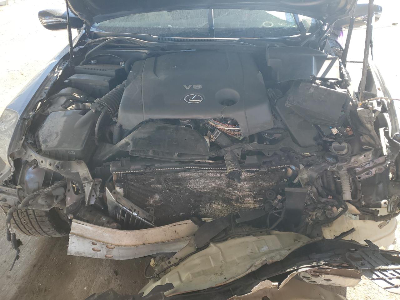 Lexus IS 2012 — 12