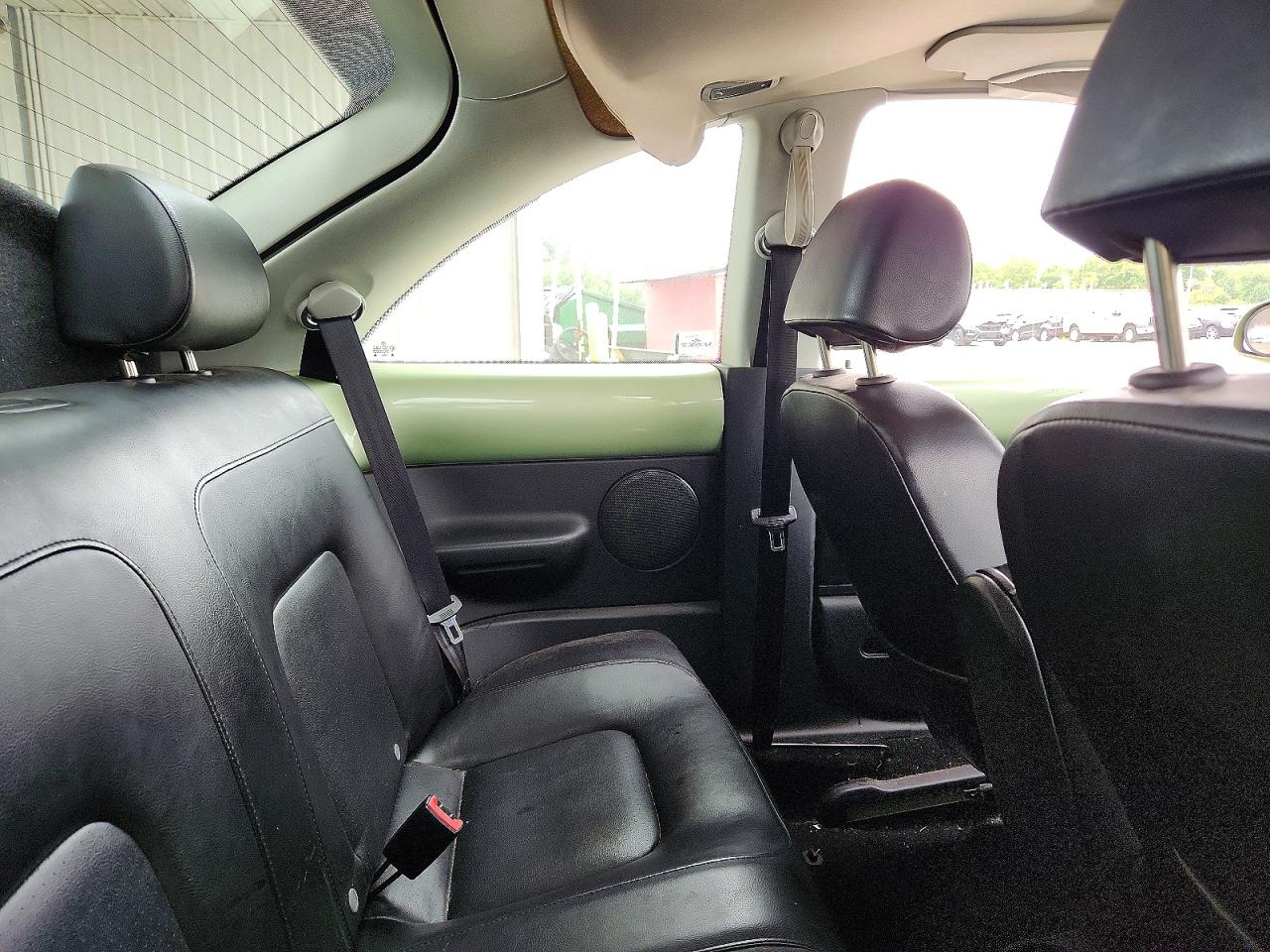 Volkswagen New Beetle 2006 — 11