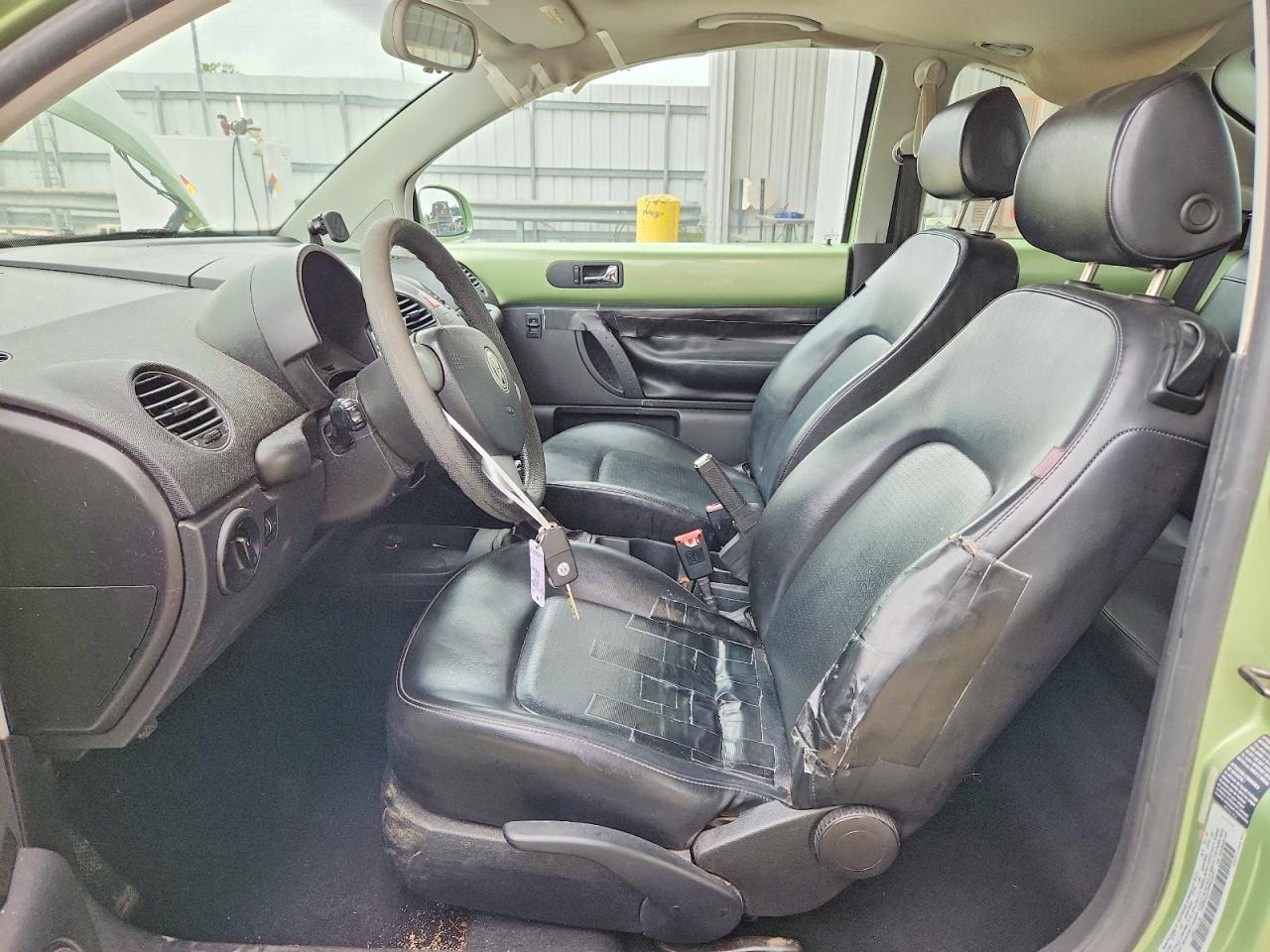 Volkswagen New Beetle 2006 — 8
